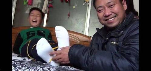 国产免费挠脚心视频,国产温馨互动瞬间