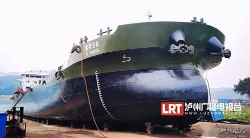 国产散货船下水视频,见证中国造船业的辉煌成就