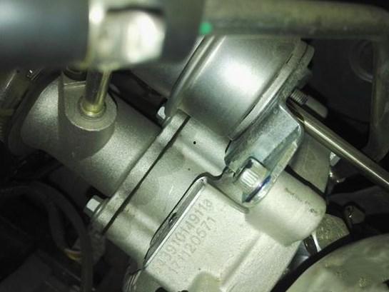 国产车漏机油视频,视频揭示惊人真相