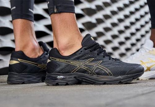 国产跑鞋开胶视频在线看,视频揭秘质量疑云