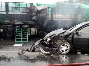 国产电车车祸起火视频大全,揭秘安全隐患与应对措施