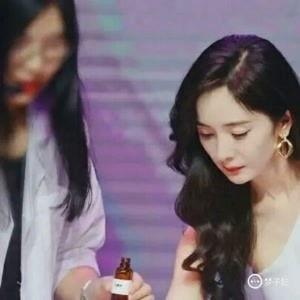 杨幂国产专区在线视频