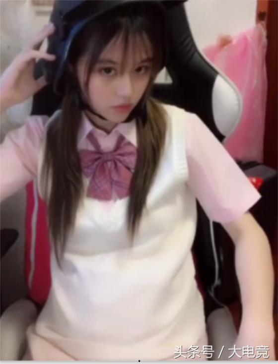 国产自拍视频 女友,女友的甜蜜瞬间