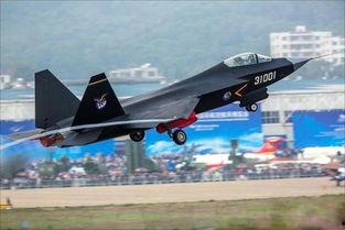 国产战机镂空飞行图片视频