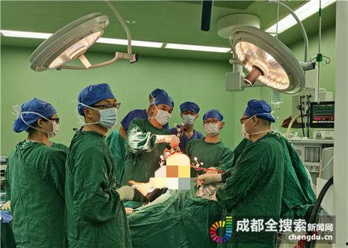 国产机器人置换视频  第1张